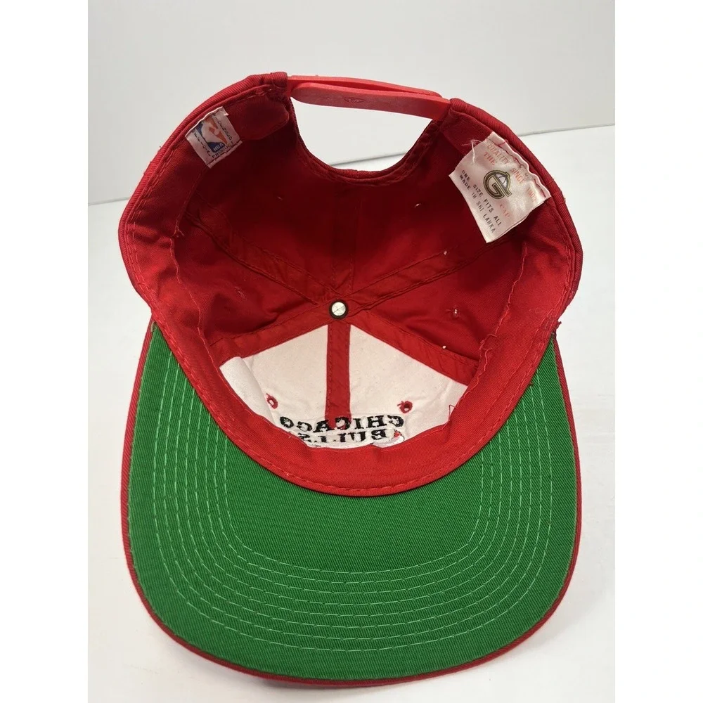 Vintage CHICAGO BULLS Snapback Hat ALL RED The G Cap Mascot